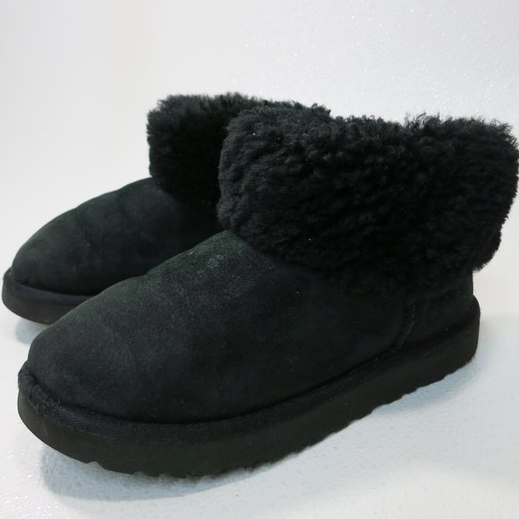 UGG Australia Classic Mini Fluff Women's Sheepskin Ankle Boots - Picture 1 of 7